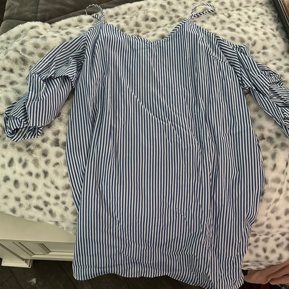 Blue striped dress with sleeves